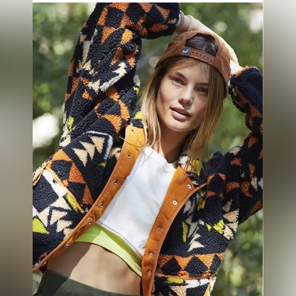 Free People Jackets & Blazers - Free People Hit The Slopes Printed Fleece Jacket Night Sky